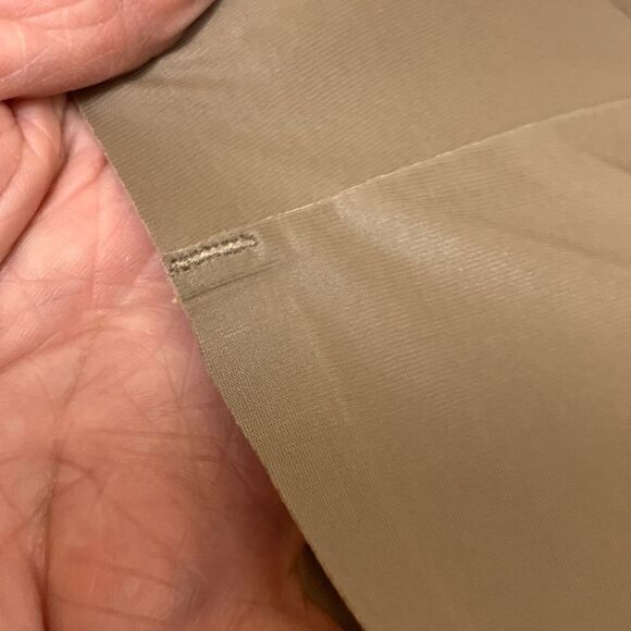 Reversible nude & tan body shaper. Size Medium-Large - Picture 7 of 8